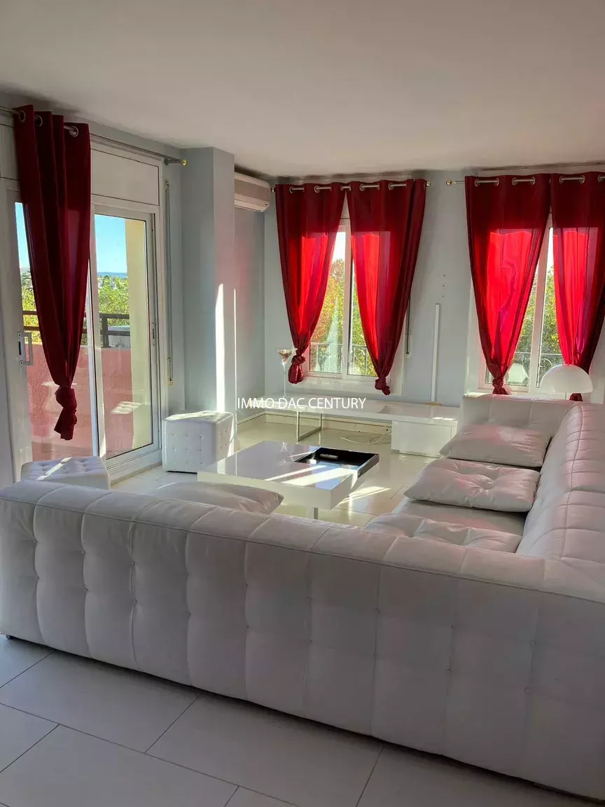 Wohnung mit Kanalblick und Terrasse zum Verkauf in Empuriabrava